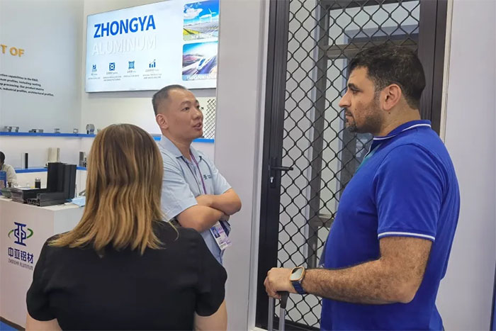 1730361912815989.jpg 廣州廣交會(huì)中亞鋁業(yè)